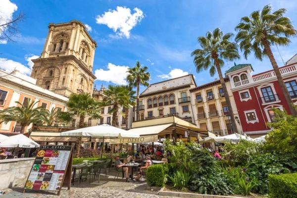 La Plaza, En El Centro Facil Acceso Y Parking Cercano Гранада Екстериор снимка